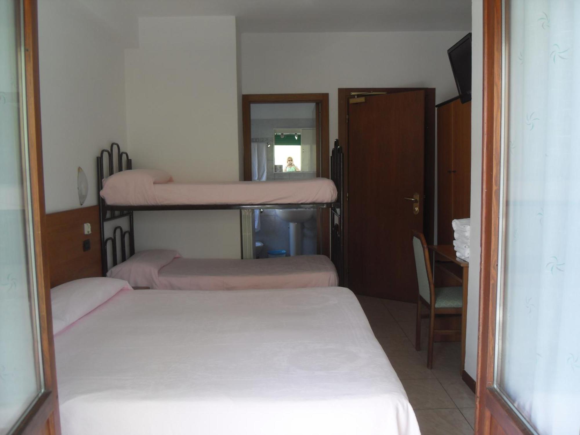 Hotel Ferrara San Benedetto del Tronto Værelse billede
