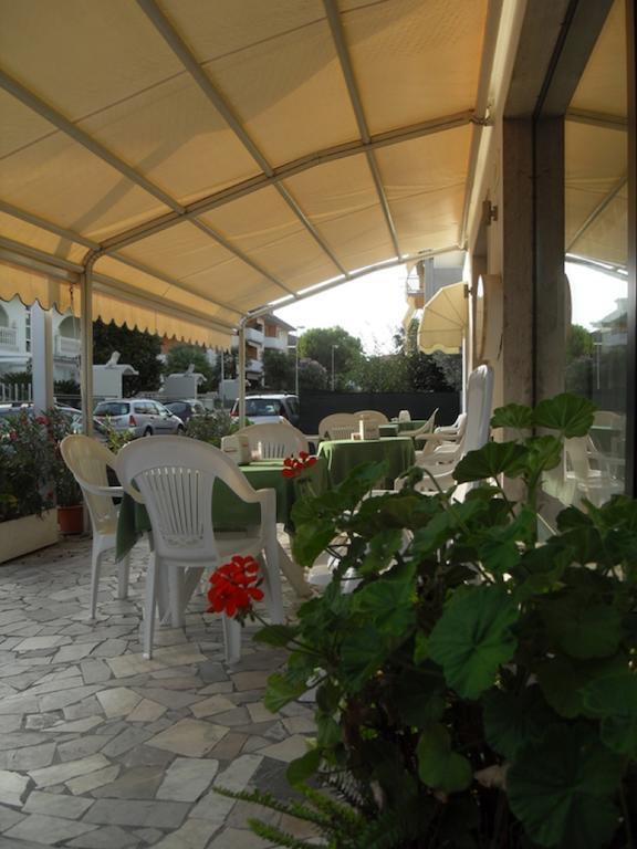 Hotel Ferrara San Benedetto del Tronto Eksteriør billede