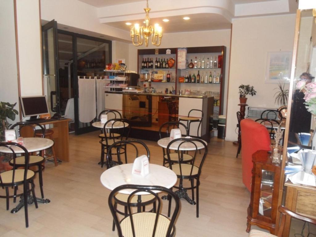 Hotel Ferrara San Benedetto del Tronto Eksteriør billede